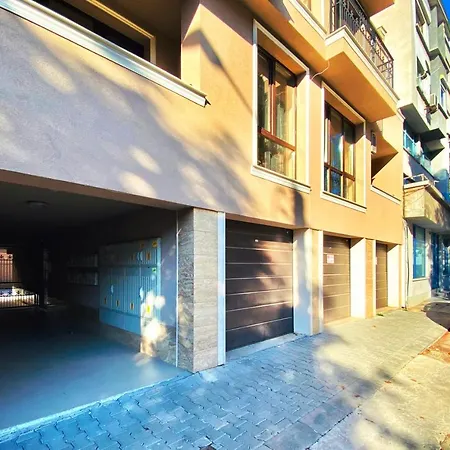 Apartment к's Living With Free Parking Plowdiw